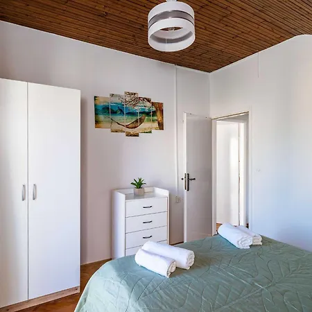 Daire Dorica - Two Bedroom With Terrace *