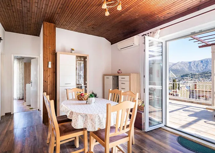 Dorica - Two Bedroom With Terrace Apartman *