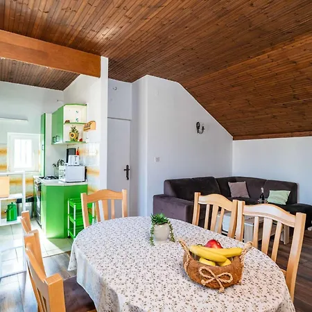 아파트 Dorica - Two Bedroom With Terrace