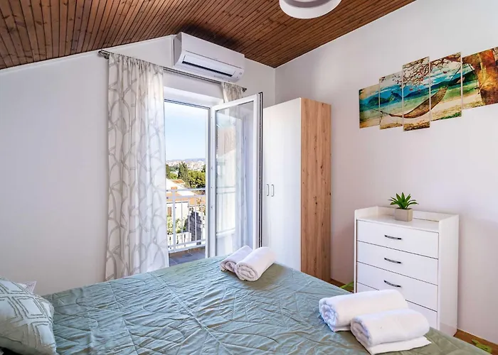 Apartment Dorica - Two Bedroom With Terrace